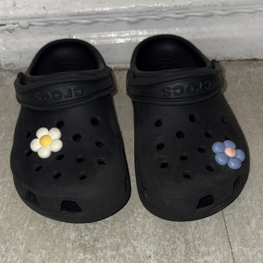 CROCS Kids Black Water Shoes with Floral Charms